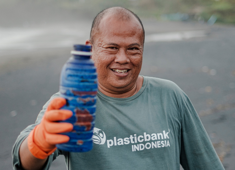 PlasticBank Indonesia Nov2021 2BillionBottles